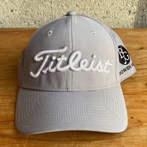 🏌️⛳️YOUTH Titleist Hat Tour Performance Grey